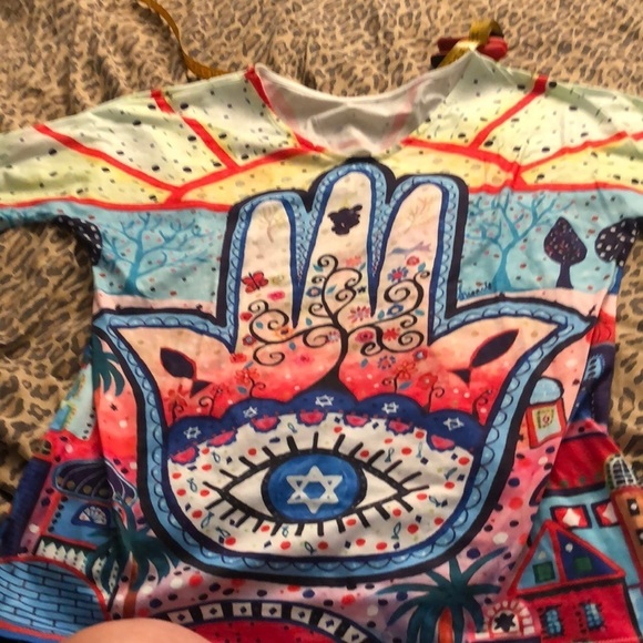 Hamsaa T-Shirt size large colorful scoop neck hamsa tee shirt stretch - Picture 3 of 8